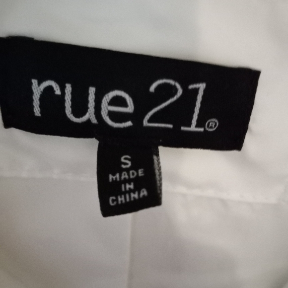 Checkered Blk/Wht Cropped Windbreaker From Forever 21, sz. S ,Can fit a Medium - Picture 4 of 7